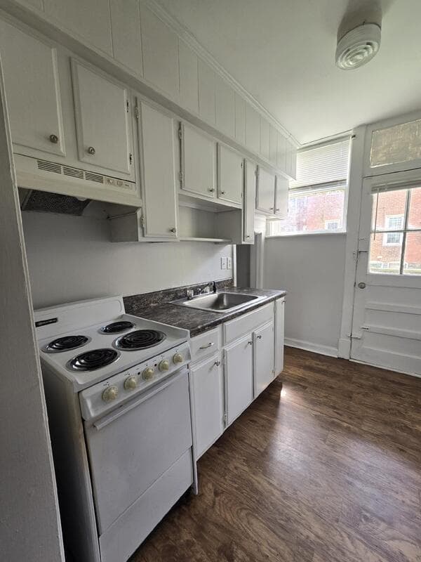 Hopewell House: 1022 Maplewood Ave