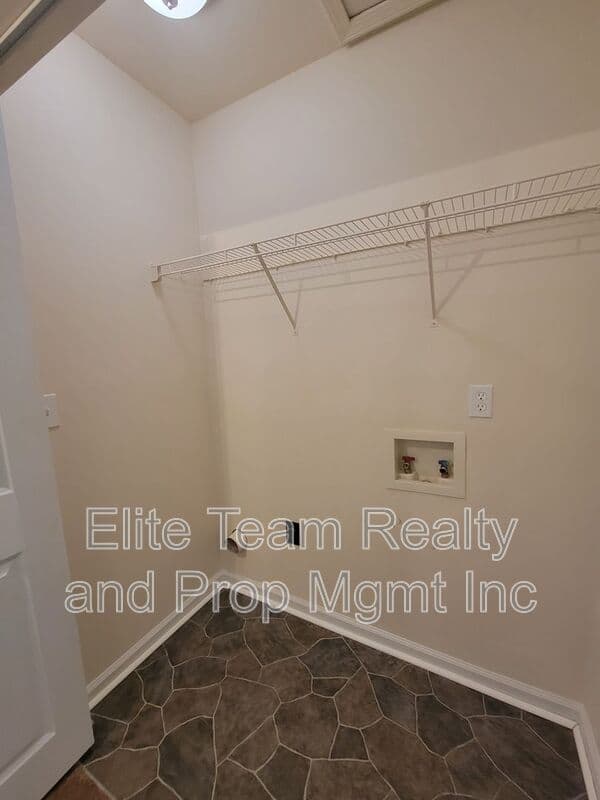 Charlotte Townhome: 3811 Mosscroft Lane