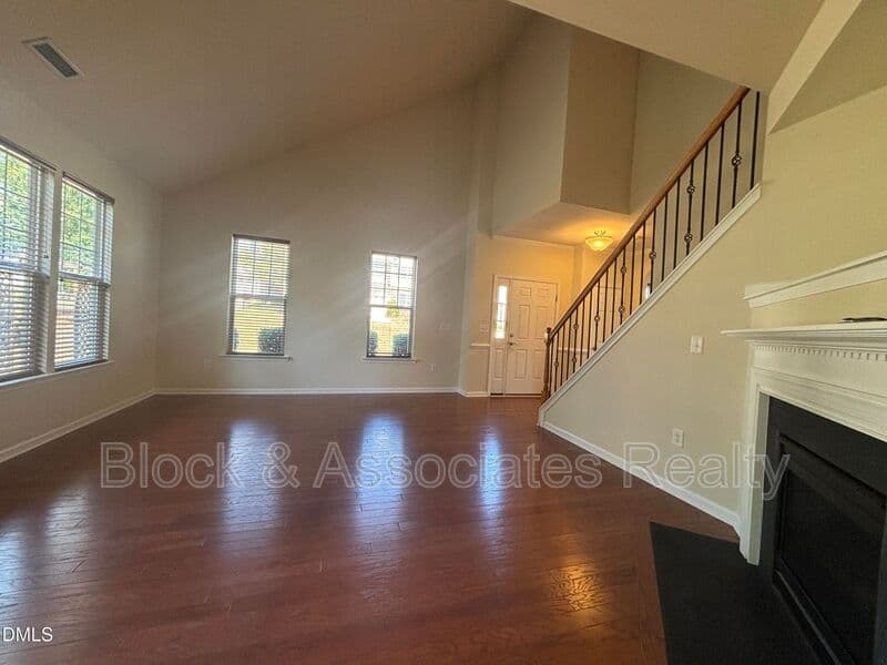 Wake Forest House: 1429 Kirkwood Hill Way