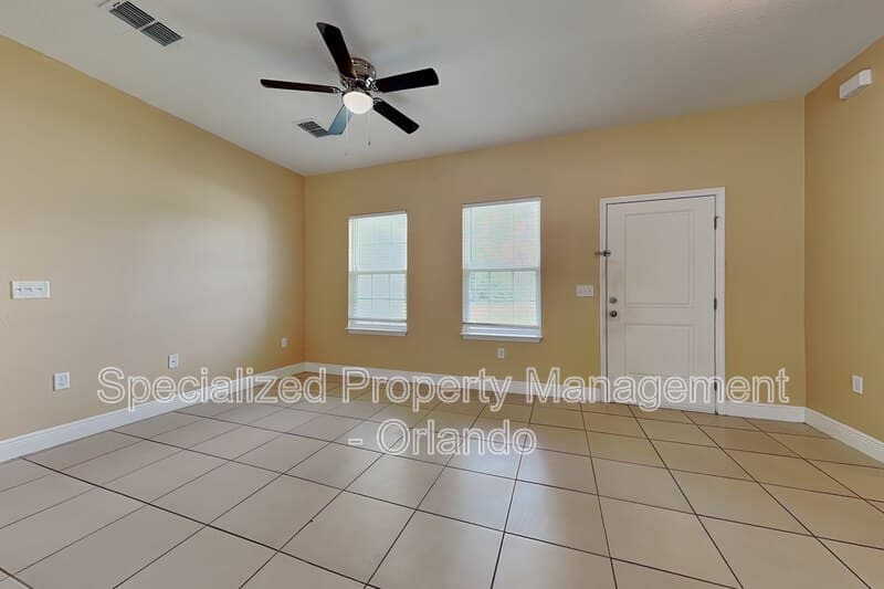 Ocala House: 5017 SW 165th Street Rd