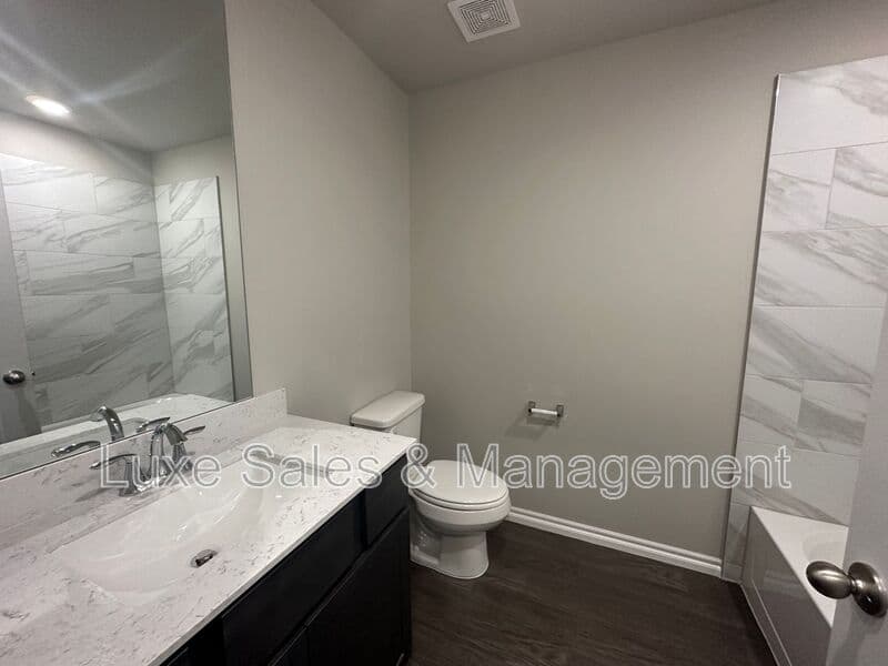Piedmont House: 12529 Bending Brook Drive