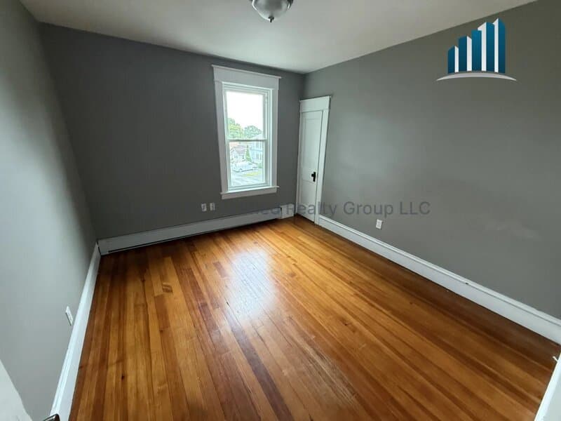 Fall River Condo: 76 Angell St