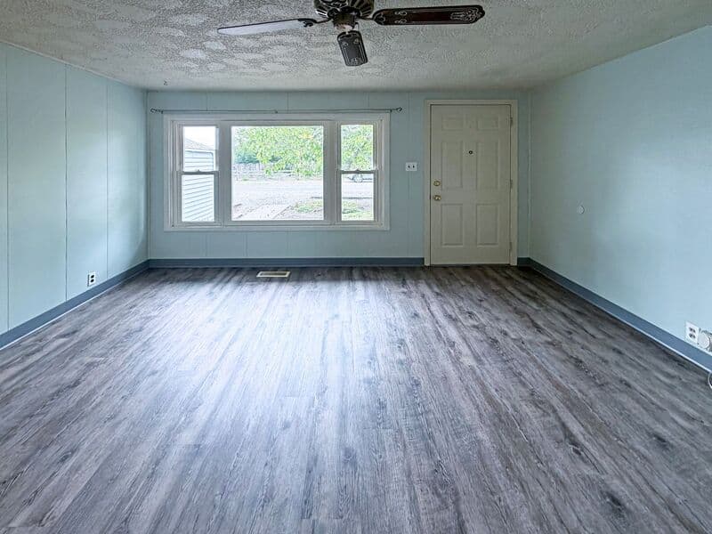 Halsey House: 340 W 3rd St