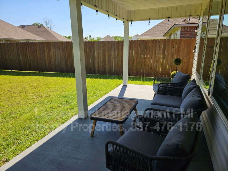 Zachary House: 727 LAMBOT AVE