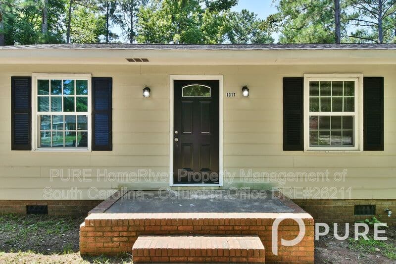 Columbia House: 1017 Rockymount Rd