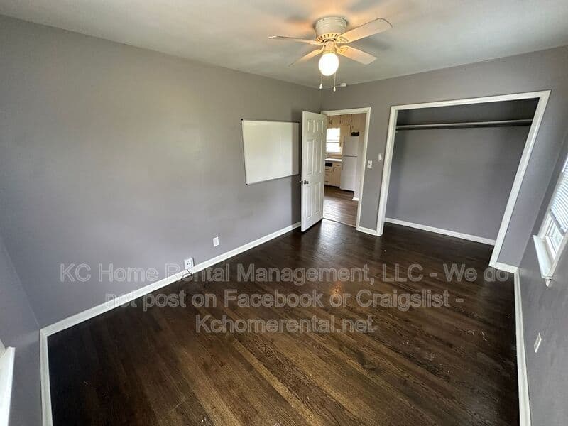 Kansas City House: 11204 Parallel Parkway