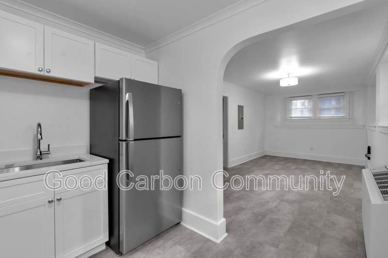 Kenmore Condo: 16-42 Chapel Rd
