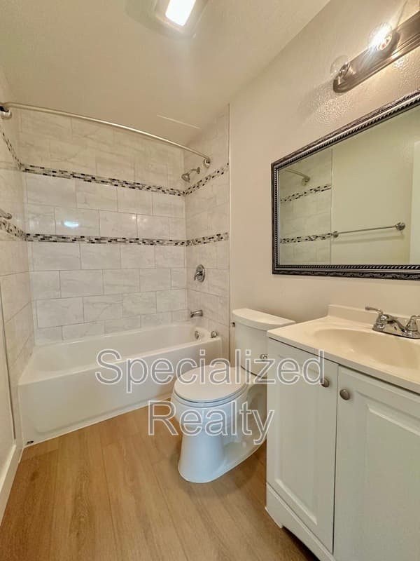 Burbank Condo: 328 East Providencia Avenue