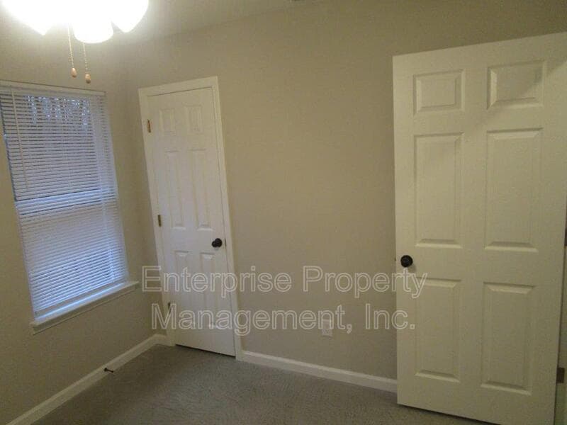 Memphis House: 3490 Ardmore St