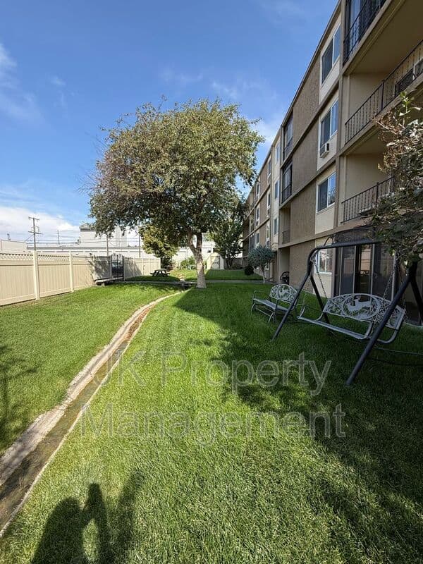 Great Falls Condo: 925 1st Ave N - 207