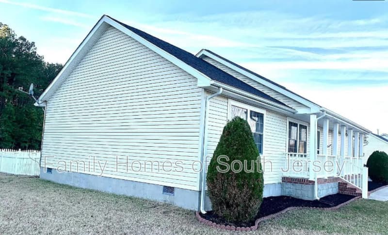 Millsboro House: 25900 Country Meadows Dr