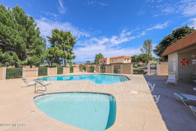 Tucson House: 2056 South Quail Hollow Drive