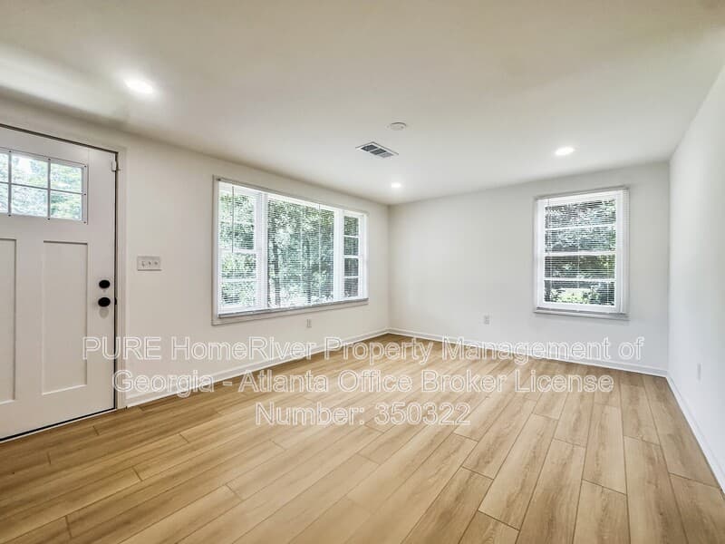 Morrow House: 2313 Poplar St