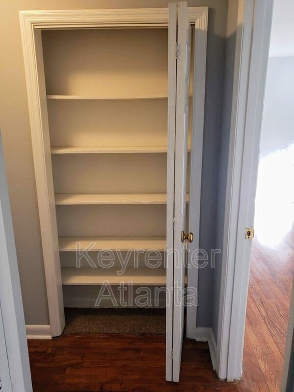 Decatur Condo: 1596 Line Circle