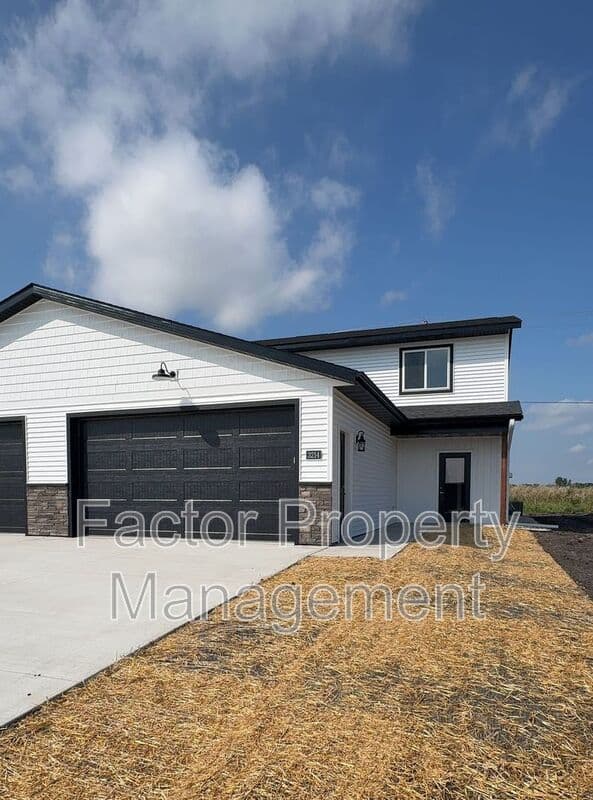 Mankato Townhome: 3214 Scotch Lane