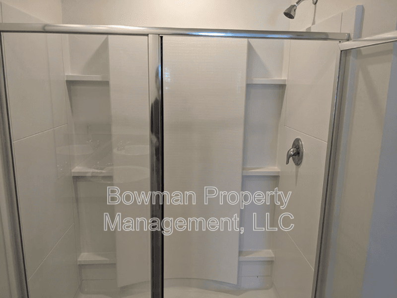 Statham House: 183 Graham Campbell Ln
