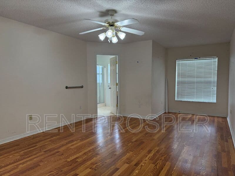 Palm Bay House: 778 Hamm St NW