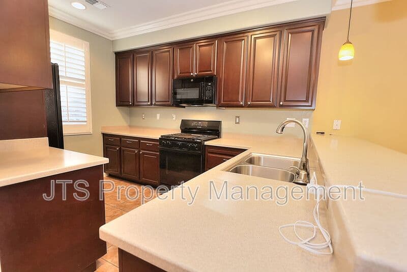 West Sacramento House: 4046 Martis Street