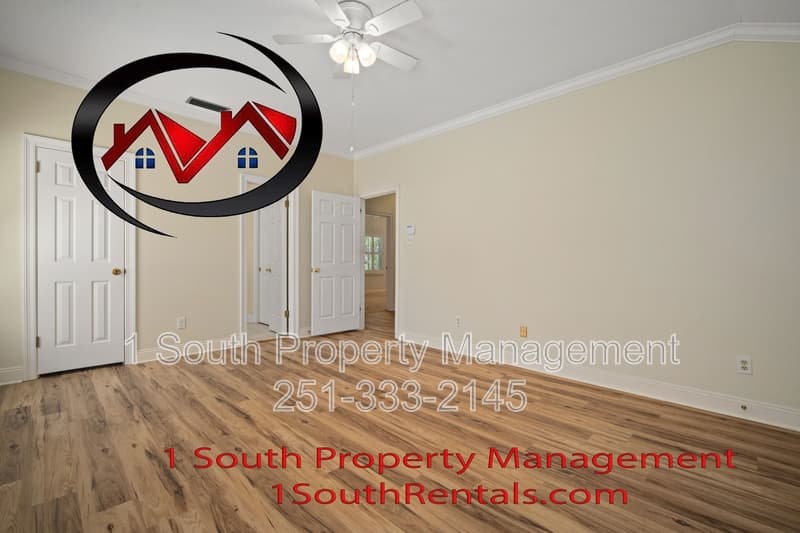 Mobile House: 4272 Bit and Spur Road #16