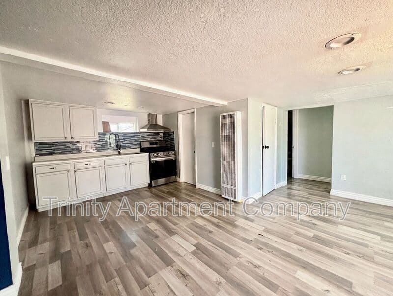 Albuquerque Condo: 644 Louisiana Blvd SE Albuquerque