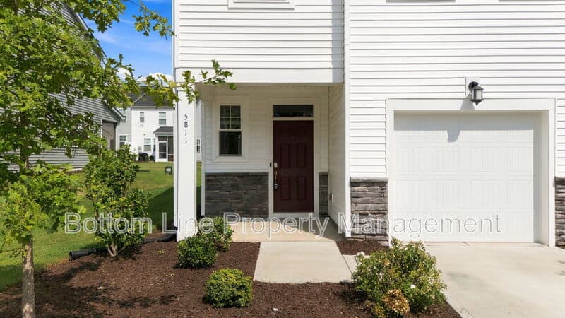 Durham Townhome: 5811 Woodlawn Dr