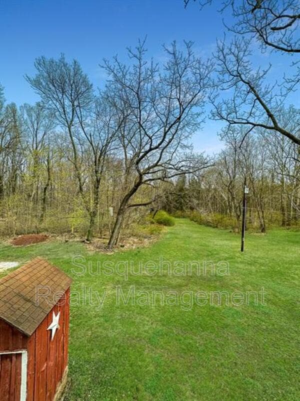 Manheim Condo: 171 Engle Lane