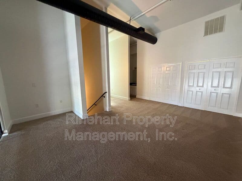 Rock Hill House: 210 East Main Street
