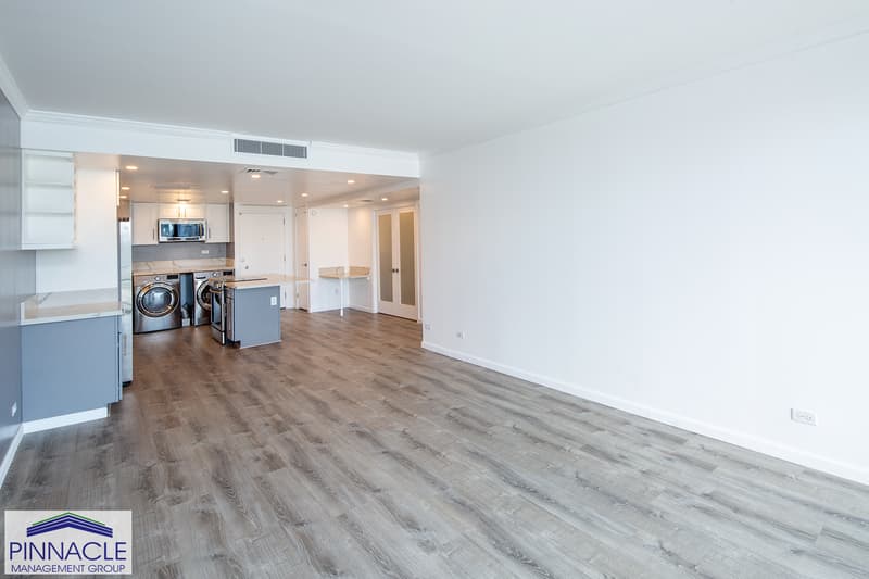 Honolulu Condo: 700 Richards St #2107