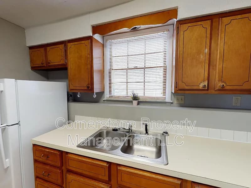 Lawrence Condo: 1102 Ohio Street - 1