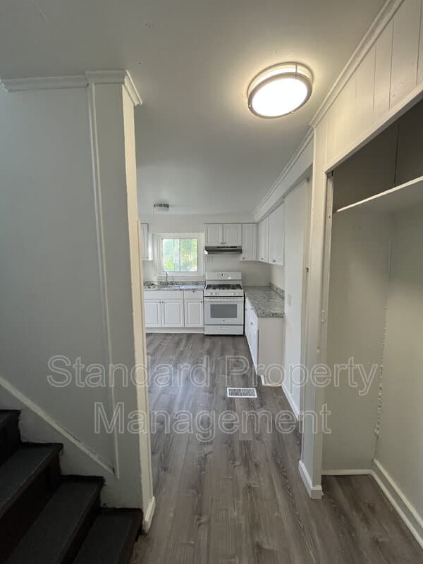 Rochester Condo: 294 Carter St (Apt 2)