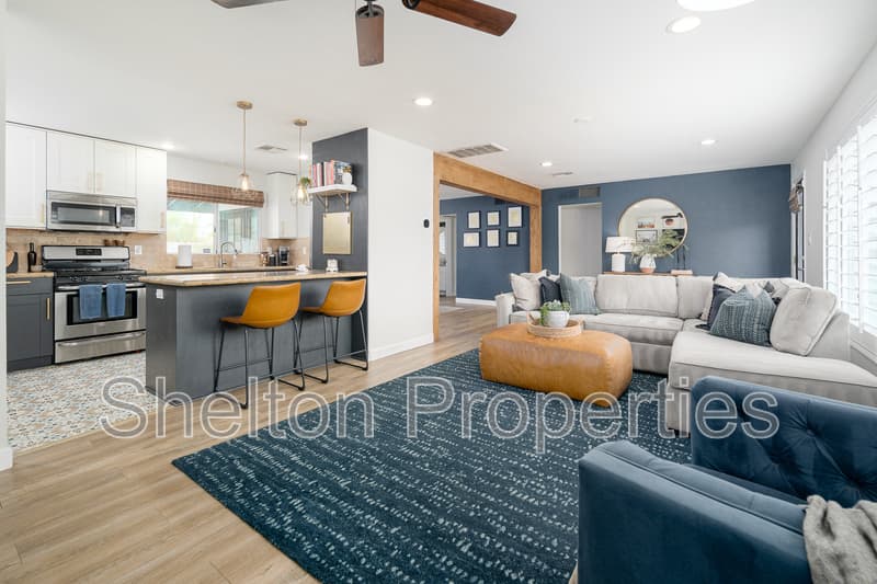 Phoenix House: 1731 W Highland Ave
