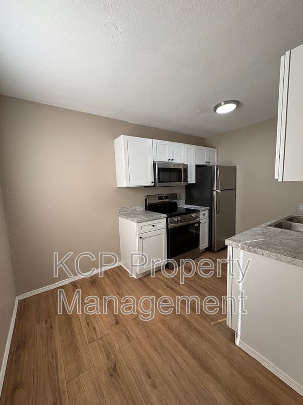 Bentonville Condo: 201 NW K - c