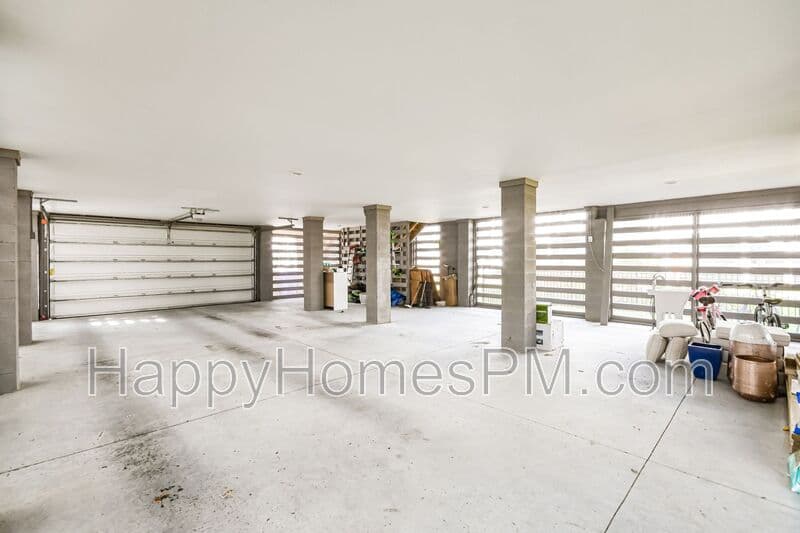 Mount Pleasant House: 2242 Tillage Street