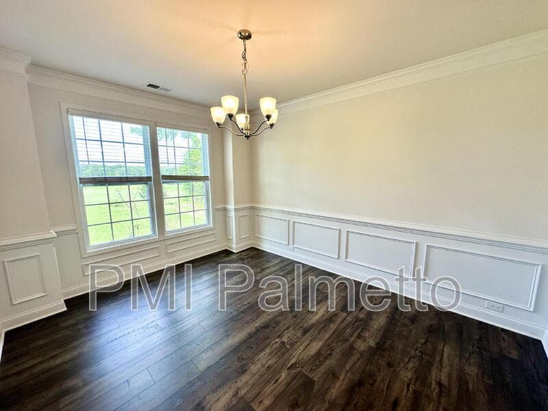 Blythewood House: 35 Golden Spur Ln