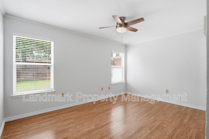 Mansfield House: 1122 Hidden Creek Drive