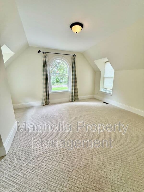 Colorado Springs House: 1511 N Nevada Ave