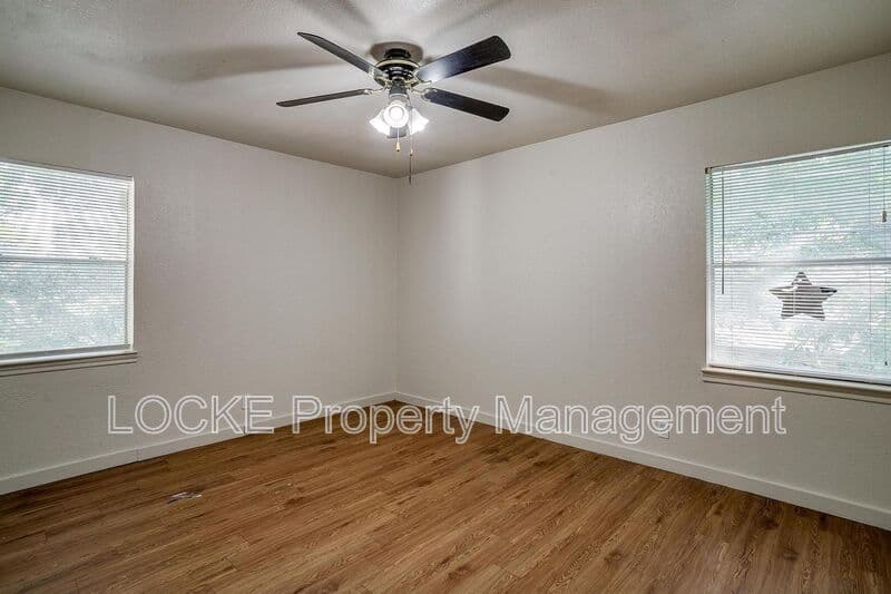 Fort Worth House: 3419 South University Drive
