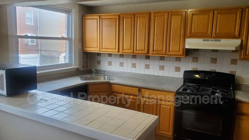 Philadelphia House: 7943 Temple Road