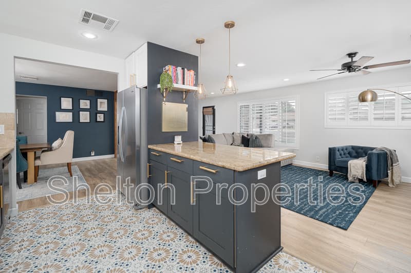 Phoenix House: 1731 W Highland Ave