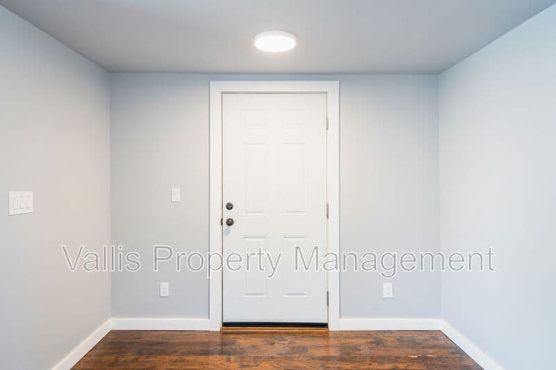 Independence House: 415 South 11th Street