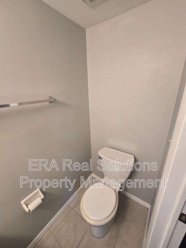 Columbus Condo: 852 S Roys Ave