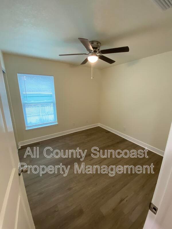 Palm Harbor House: 768 16th St