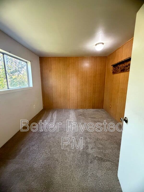 Ukiah House: 3851 Eastside Calpella Rd