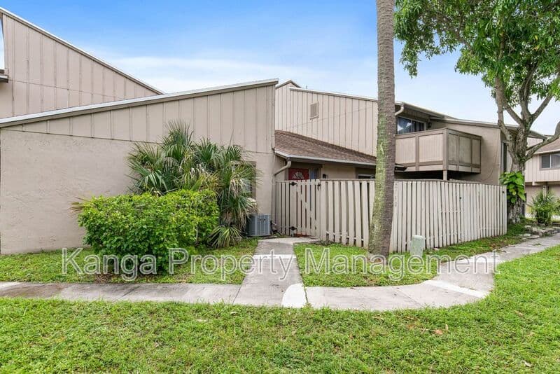 Lauderhill Condo: 2130 NW 58th Ave