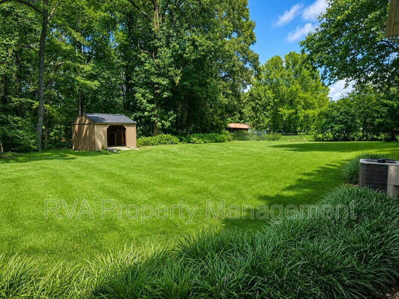 Mechanicsville House: 4476 Country Walk Lane