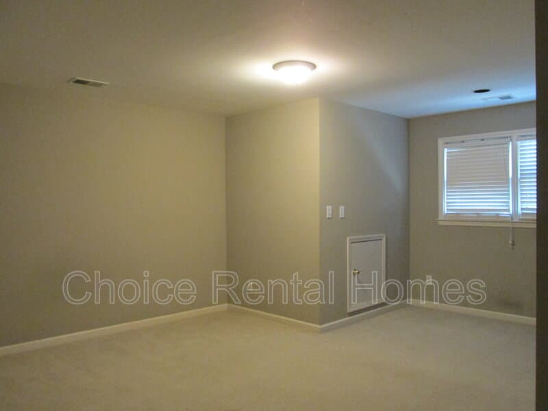 Birmingham House: 6031 Rosemont Road