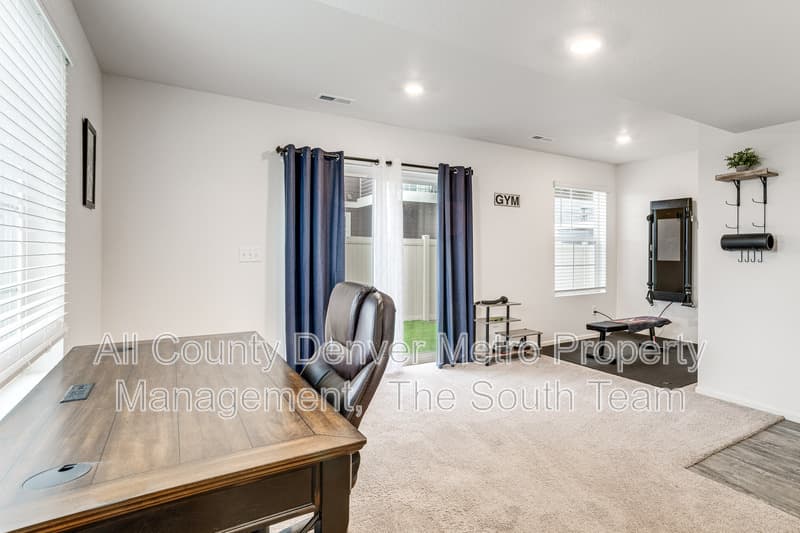 Aurora House: 4142 N Rome St