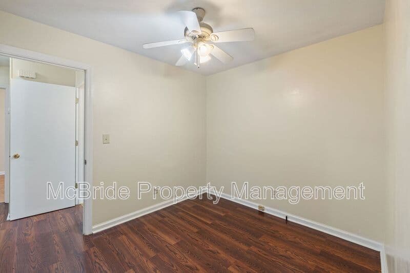 Augusta House: 1739 Cornell Drive