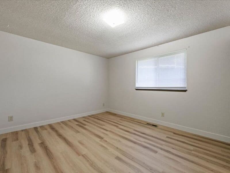 W. Richland House: 4601 Mallard Court