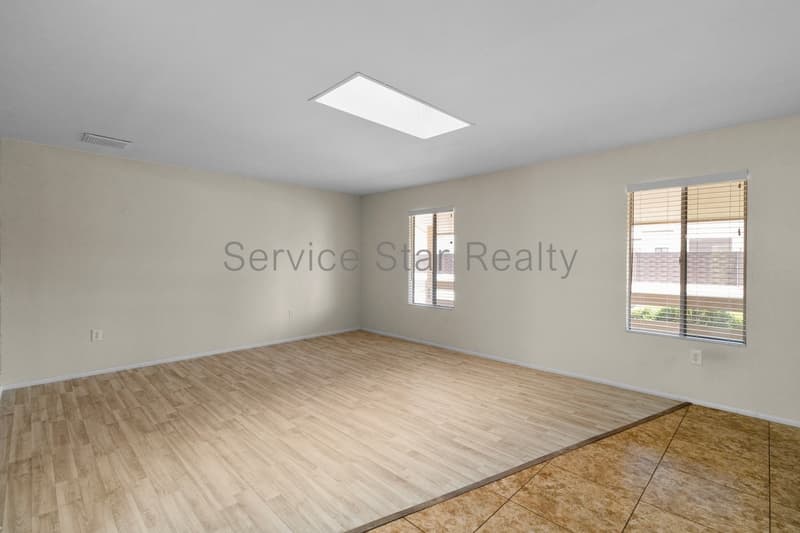 Sun City House: 9425 W Rolling Hills Dr